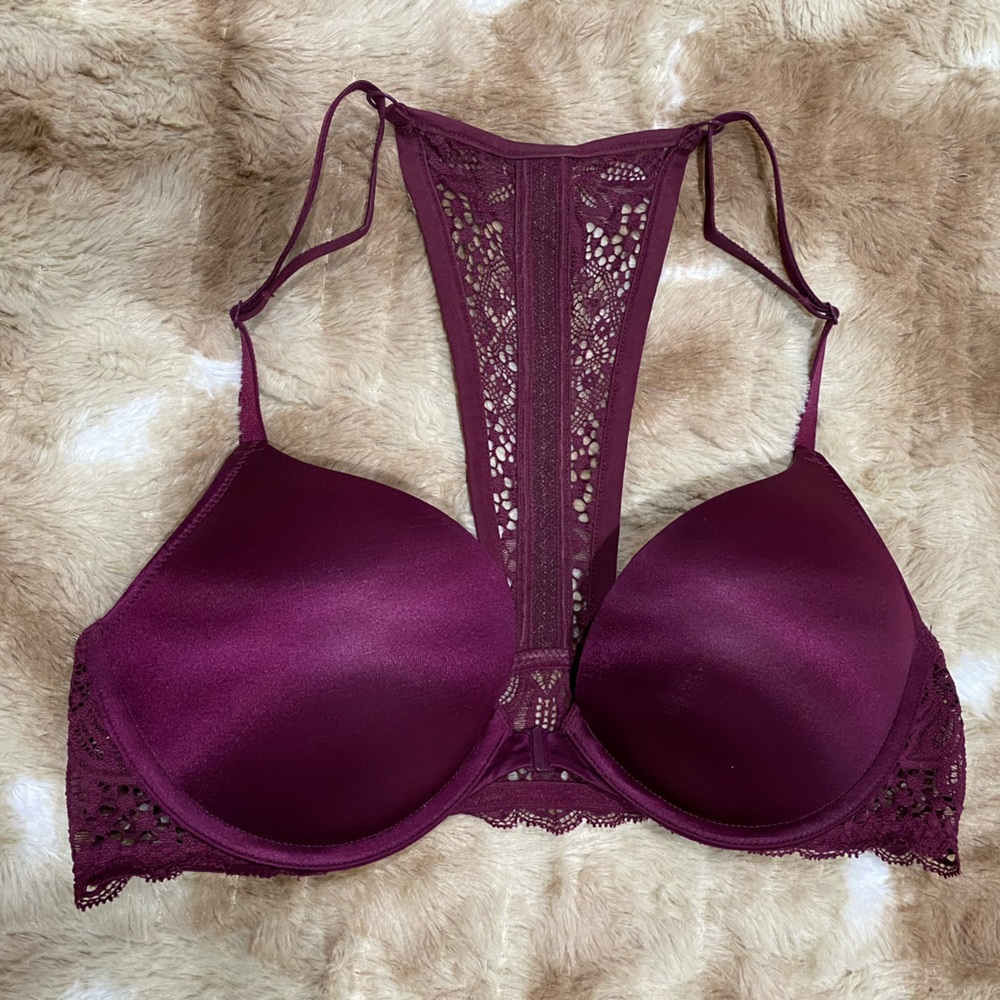 Victoria’s Secret Bombshell embellished racerback front close bra - 34B